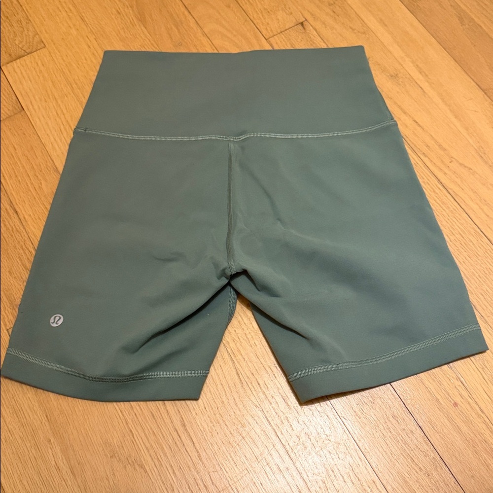lululemon athletica Sage Green Bike Shorts - Picture 2 of 3